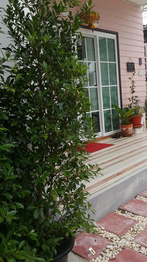 Patchy & Ppraw Family Otel Ubon Ratchathani Dış mekan fotoğraf